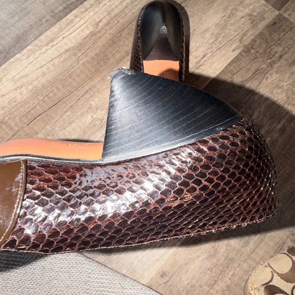 Walter Steiger Brown Patent Snakeskin Pumps Italy 6.5B - Picture 5 of 7